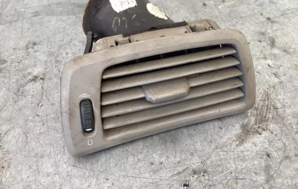 Volvo S60 Dash center air vent grill 3409375 1264