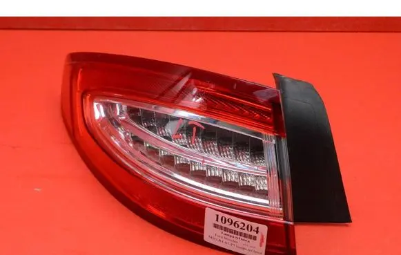 Ford Mondeo MK I Rear/tail lights DS7313405FH