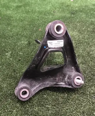 Tesla Model 3 Engine mounting bracket 111023300C 111152100B