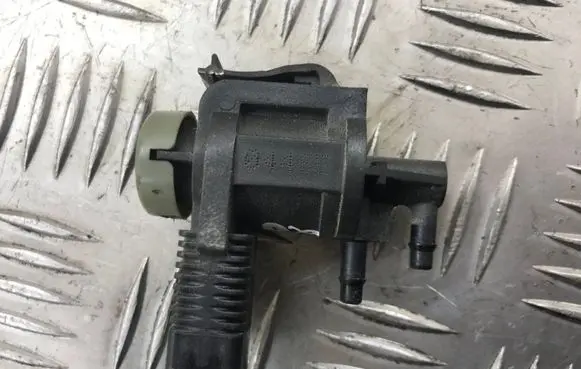 Audi A6 S6 C6 4F Turbo solenoid valve 1J0906283C