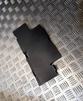Audi A6 S6 C6 4F Battery box tray cover/lid 4F0915429N