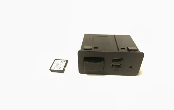 Mazda CX-3 USB socket connector D09H669U0B