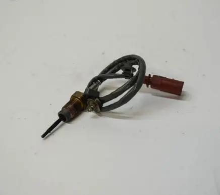 Seat Exeo (3R) Oil temperature sensor 03L906088AR