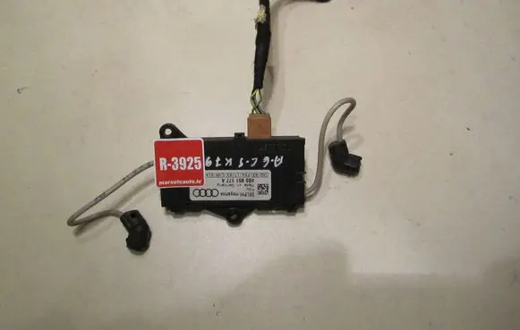 Audi A6 S6 C5 4B Alarm control unit/module 4B0951177A