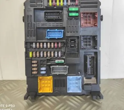 Peugeot Expert Fuse module 9845141280 3122280021 28751768