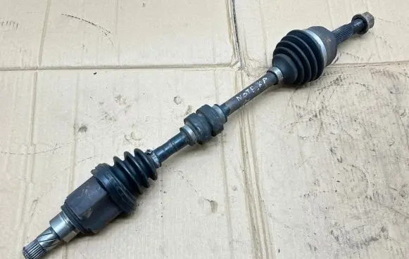 Nissan Note (E12) Front driveshaft E01717058