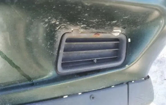 Volvo S40, V40 Front bumper lower grill
