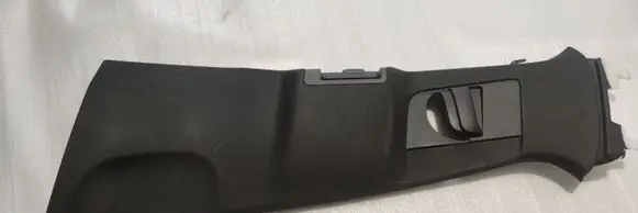 Volvo XC90 (B) pillar trim (top) 31363574