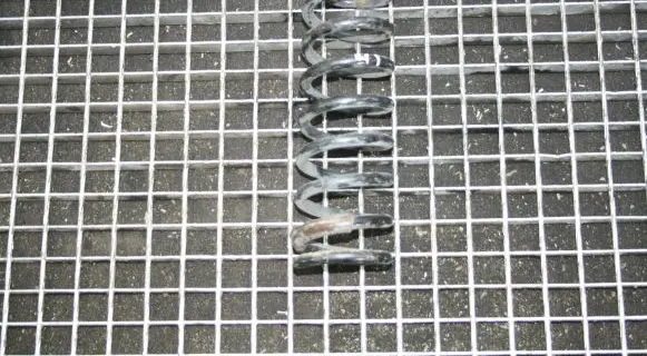 Hyundai i40 Rear coil spring