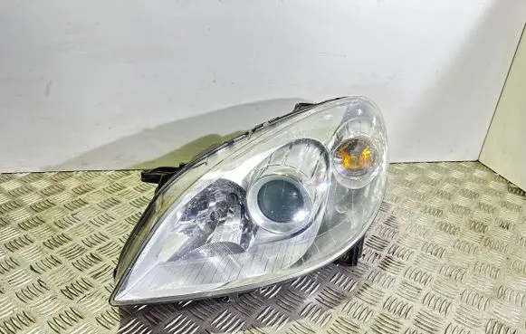 Mercedes-Benz B W245 Headlight/headlamp A1698201761