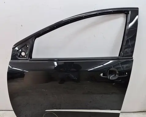 Toyota Yaris XP210 Front door 