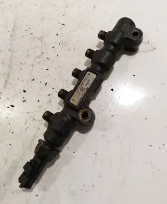 Volvo V50 Fuel main line pipe 9654592680