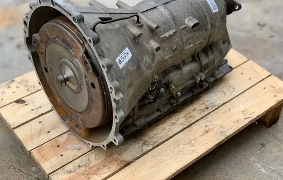 Jaguar XJ X350 Automatic gearbox 2W937000CM 1068401111