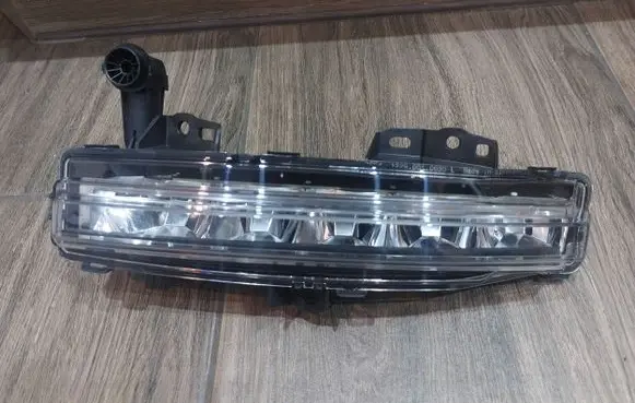 Land Rover Range Rover L460 Type LK Front fog light M8E215201AA 12291010000