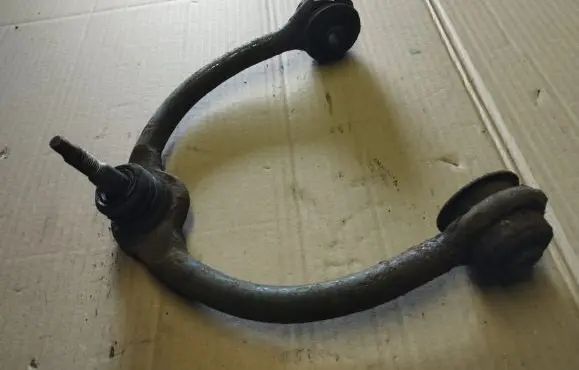 Jeep Grand Cherokee (WK) Front upper control arm/wishbone 