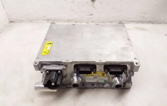 Mercedes-Benz C W205 Car battery A0009005909 A0009016404
