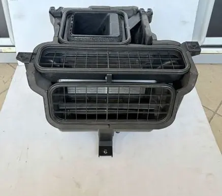 Hyundai Ioniq 5 A/C air flow flap actuator/motor 97100GI000