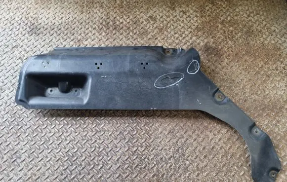 BMW 3 G20 G21 Rear bumper underbody cover/under tray 7428190