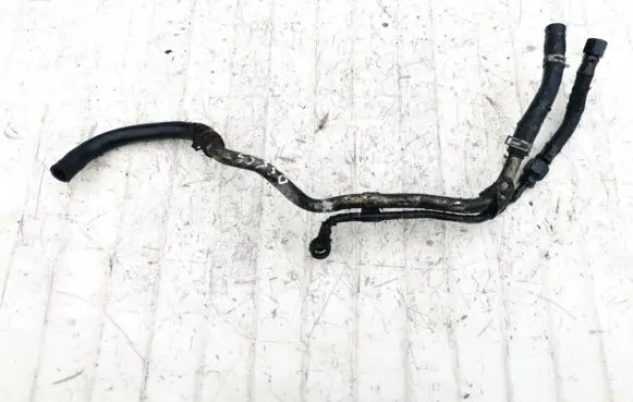 Mazda 323 Engine coolant pipe/hose