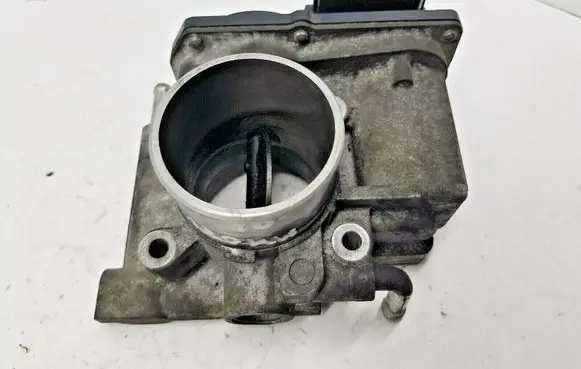 Mazda 6 Throttle valve R2AA136B0 nr885