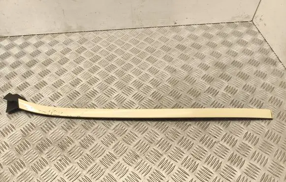 Mercedes-Benz E W212 Windshield trim A2126900982