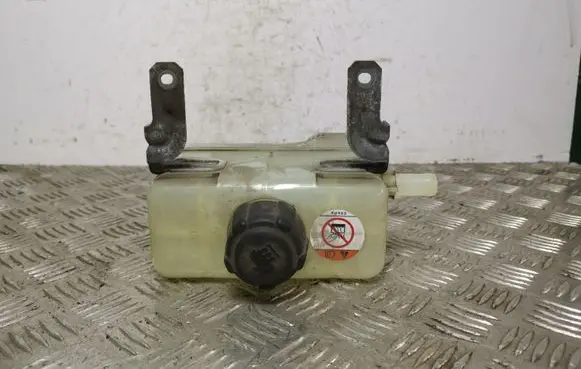 Mitsubishi Outlander Coolant expansion tank/reservoir