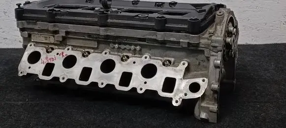 Audi A8 S8 D4 4H Engine head 1057354AT 0574