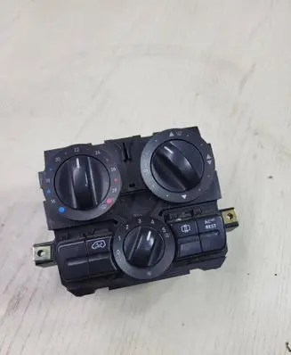 Mercedes-Benz Vito Viano W639 Climate control unit A6394460728 A6394450105 5HB00851200