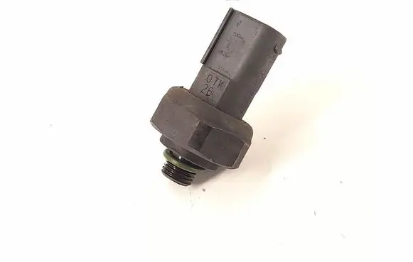 Mercedes-Benz CLS C219 Air conditioning (A/C) pressure sensor 0045429018 2205420118