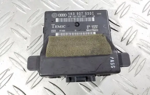 Volkswagen Golf V Other control units/modules 1K0907530C 1K0907951 0325