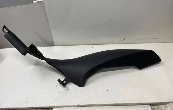 Skoda Octavia Mk3 (5E) Rear seat side bottom trim 5E9867766