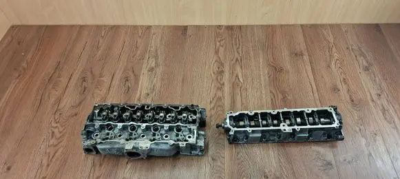 Peugeot 508 Engine head 9685052710