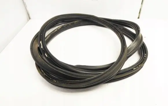 Seat Leon (5F) Trunk rubber seal (body) 