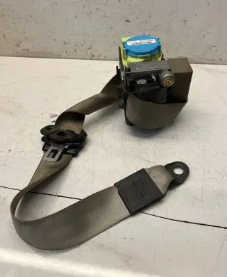 Audi A5 8T 8F Front seatbelt 306497399142