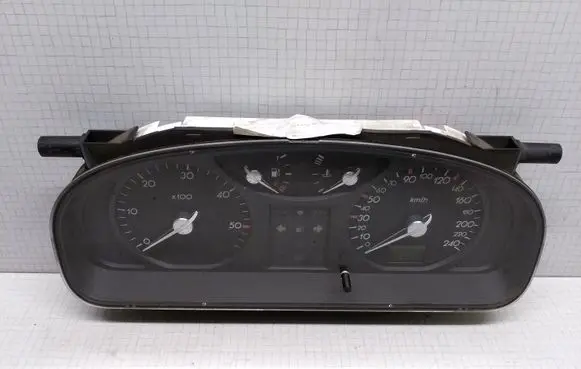 Renault Laguna II Speedometer (instrument cluster) 8200170297 5514000062