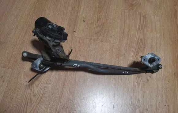 Mazda Xedos 6 Front wiper linkage and motor