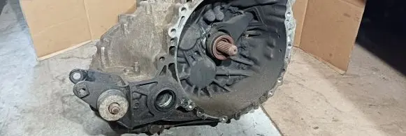Manual 6 speed gearbox