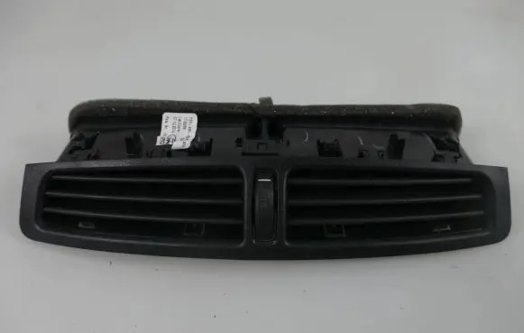 Ford Kuga II Air vent grill in roof AM51-R01815-ACW