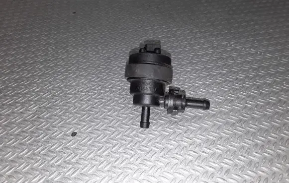 Valve vacuum