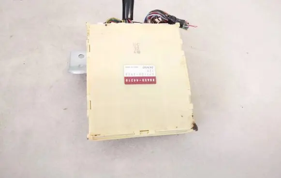 Toyota Avensis Verso Other control units/modules 8865044210 88650-44210