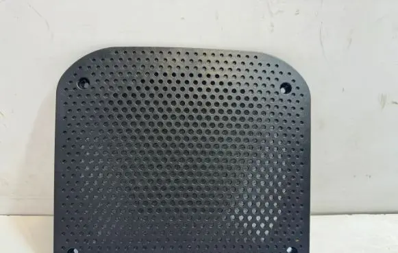 BMW 1 F40 Subwoofer grill/trim 2622499