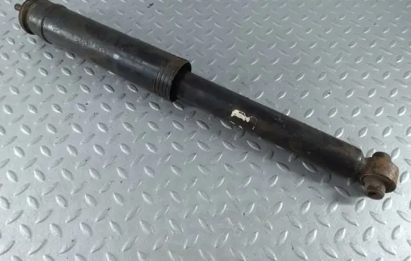 Toyota Avensis T270 Rear shock absorber/damper 4853009V10