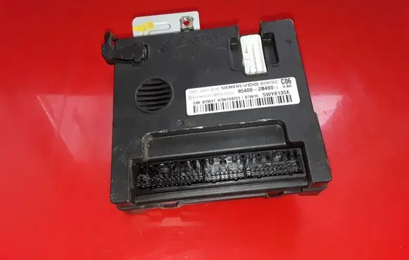 Hyundai Santa Fe Immobilizer control unit/module 954002B480 5WY8135E 0706130251