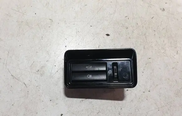 Jaguar XJL Tailgate opening switch AW9311654AA 031111061 10008020