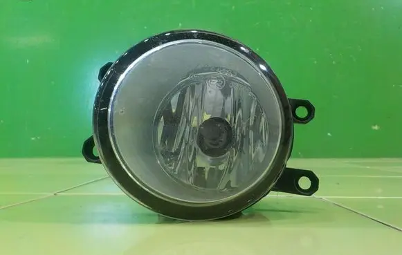 Toyota Urban Cruiser (XP110) Front fog light LEWY UP201
