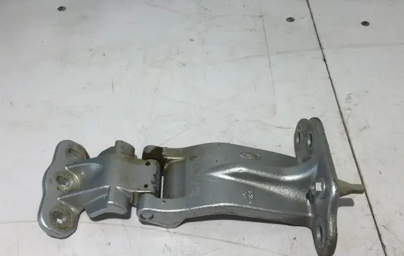 Ford Transit Custom Loading door lower hinge BK21V429A14AE BUR4B290182