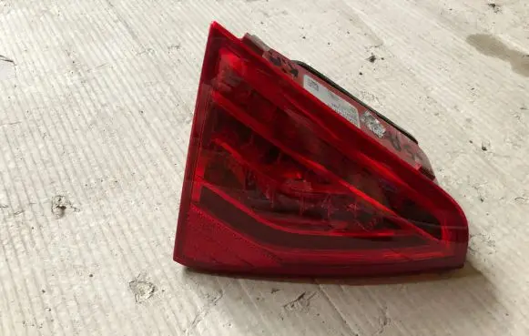 Audi A5 8T 8F Tailgate rear/tail lights 8T0945093 8T0945093D