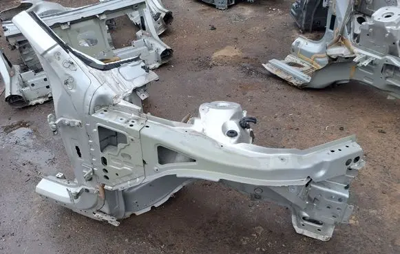 Volvo XC90 Front quarter panel 32377205