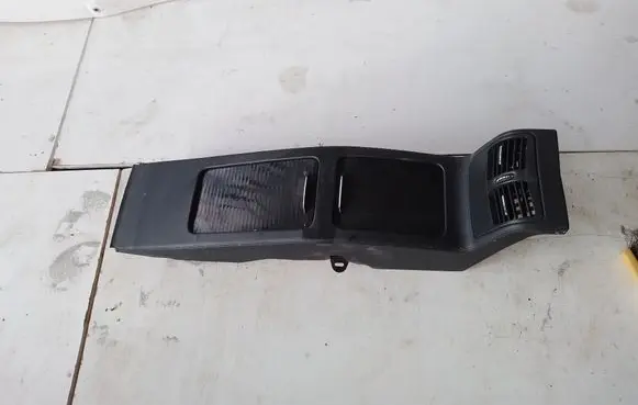 Mercedes-Benz CLS C218 X218 Center console A2186801250
