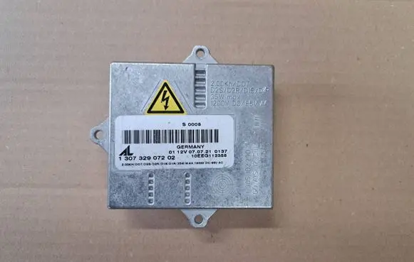 Volkswagen Golf VI Xenon control unit/module 10EEG112355 130732907202